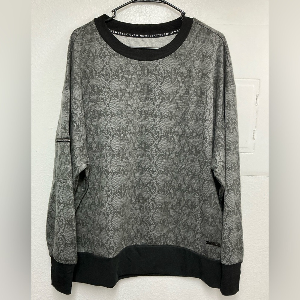 Nine West Charcoal and Black Snake print Sweater